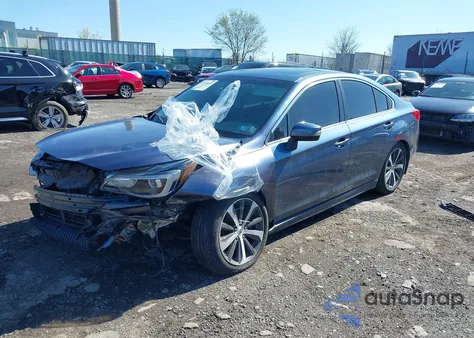 2015 Subaru Legacy 2.5I Limited из США, поврежденный, VIN 4S3BNAN68F3045529